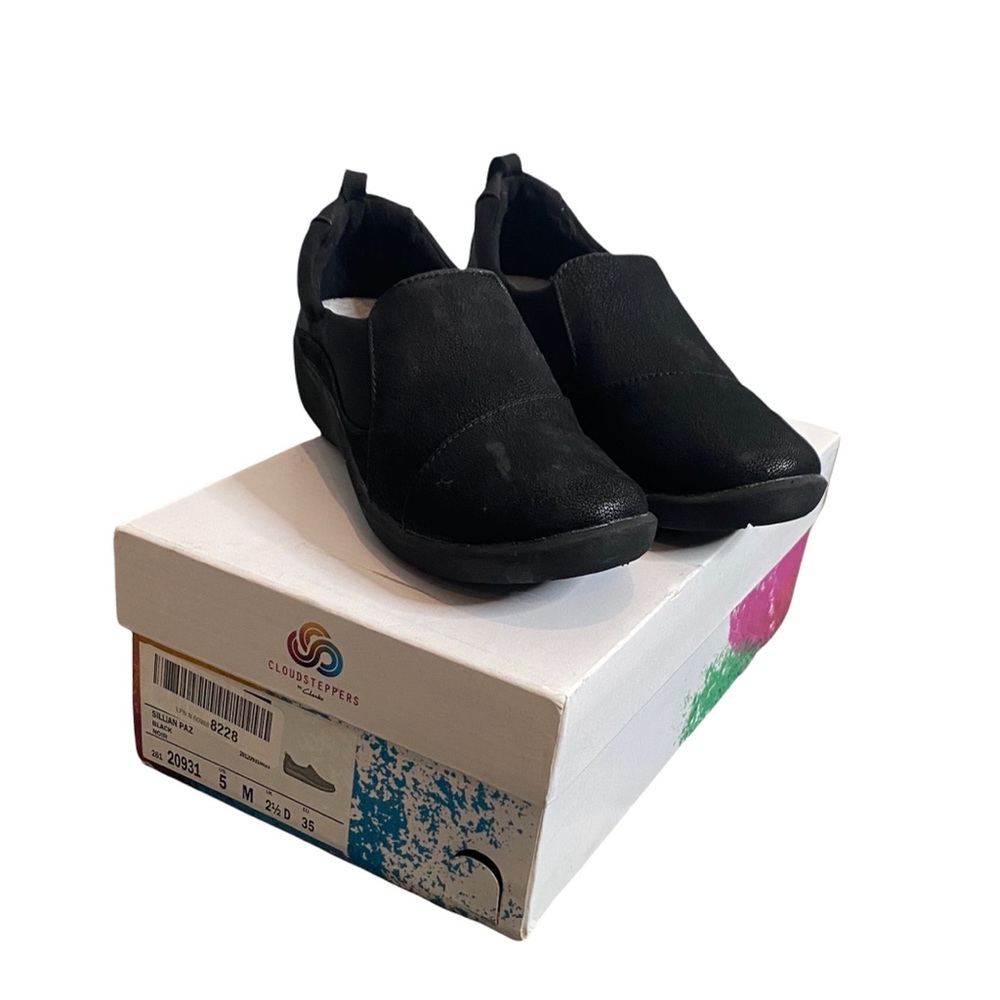 Cloudsteppers by Clark’s Sillian Paz Slip-On Loafer New In Box.